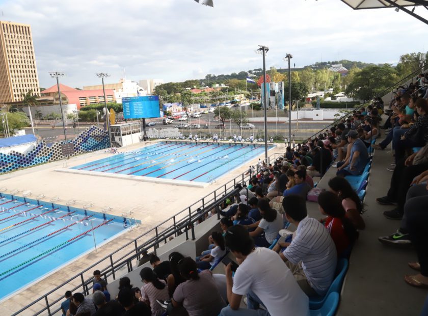 PORTADA. II TORNEO NAVIDENO DE NATACION 28 DIC