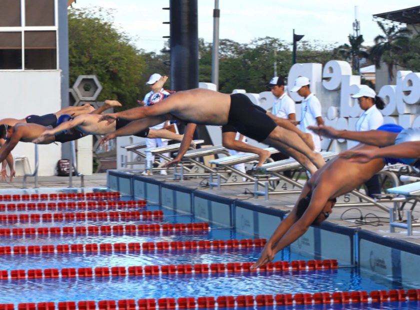 PORTADA. NATACION DE VETERANOS 15 FEB