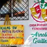 Casa de Cultura y Creatividad Arnoldo Guillén apertura curso de manualidades con materiales reciclables